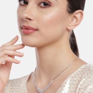 Alternative view of Intricate Detailing Silver Jewellery